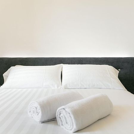 Domus Cavour Rooms&Suites Tirano Bilik gambar