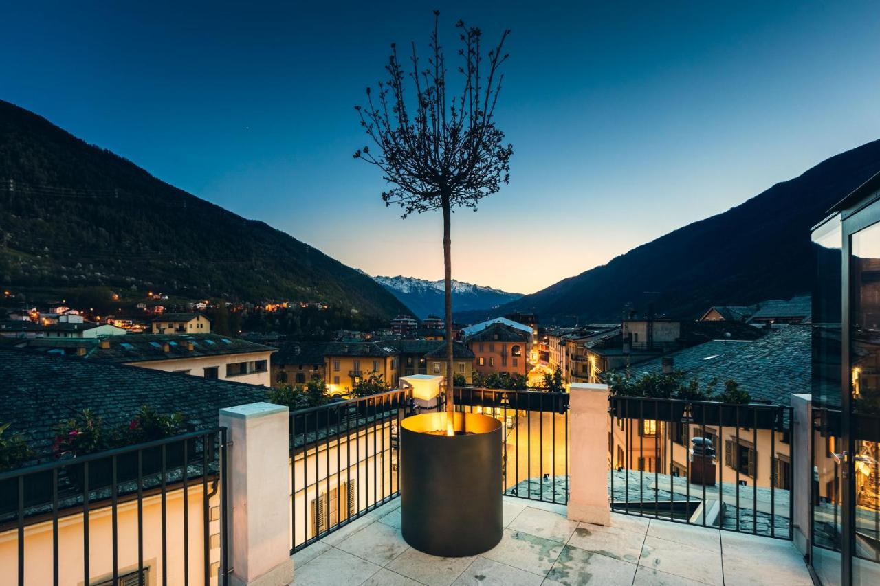 Domus Cavour Rooms&Suites Tirano Luaran gambar