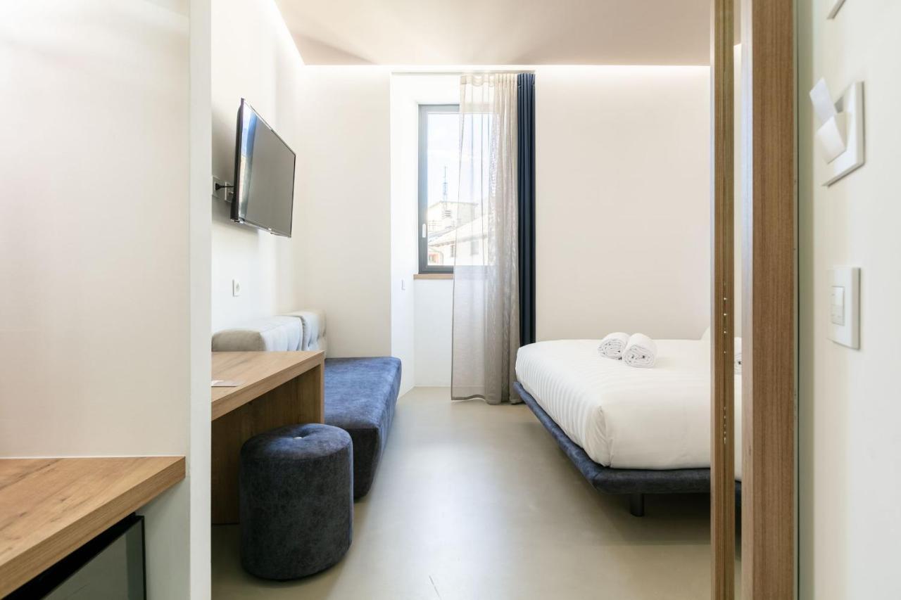 Domus Cavour Rooms&Suites Tirano Bilik gambar