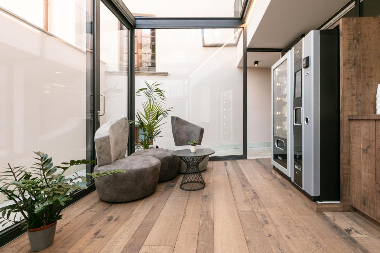 Domus Cavour Rooms&Suites Tirano Luaran gambar