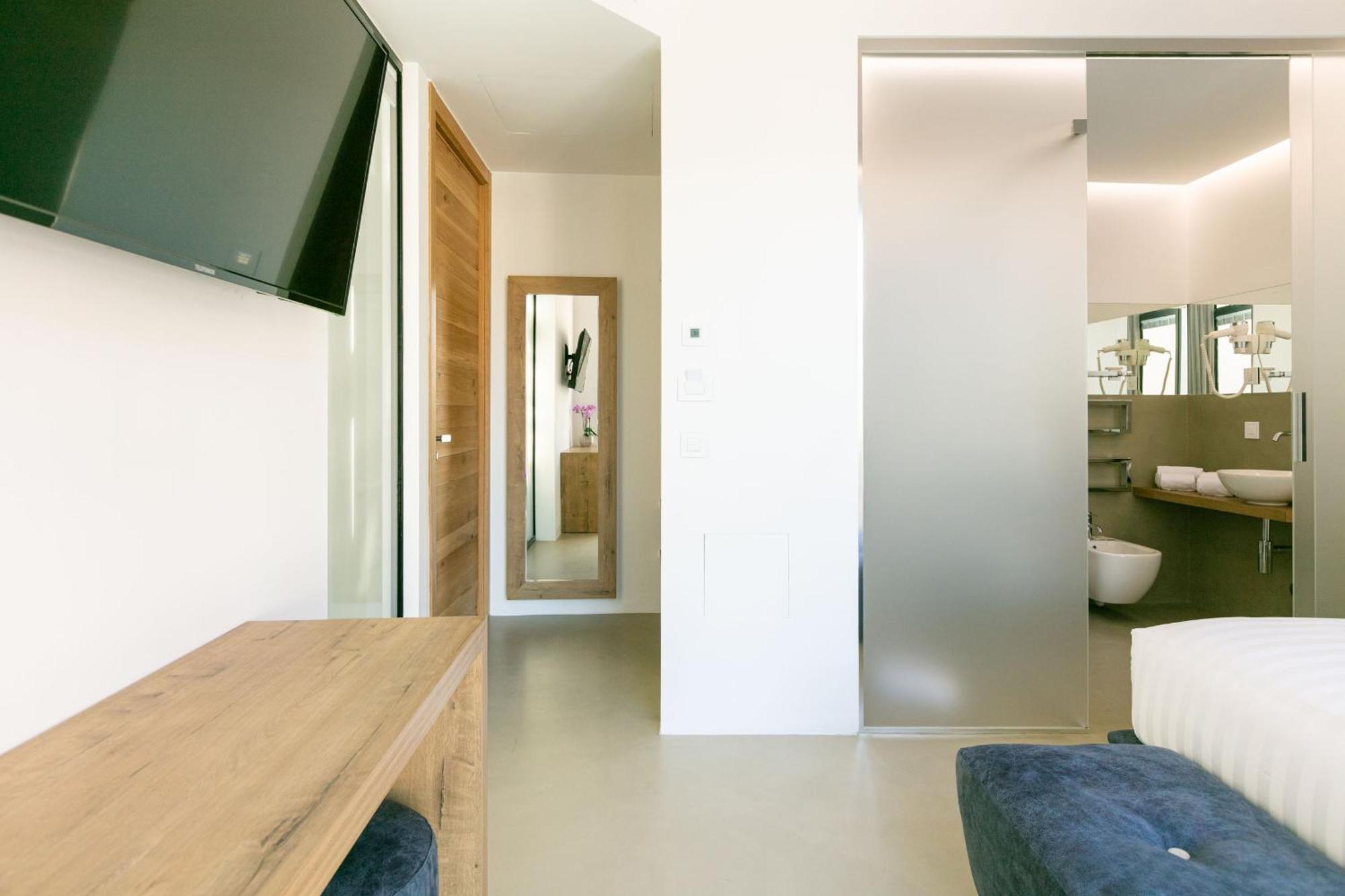 Domus Cavour Rooms&Suites Tirano Bilik gambar