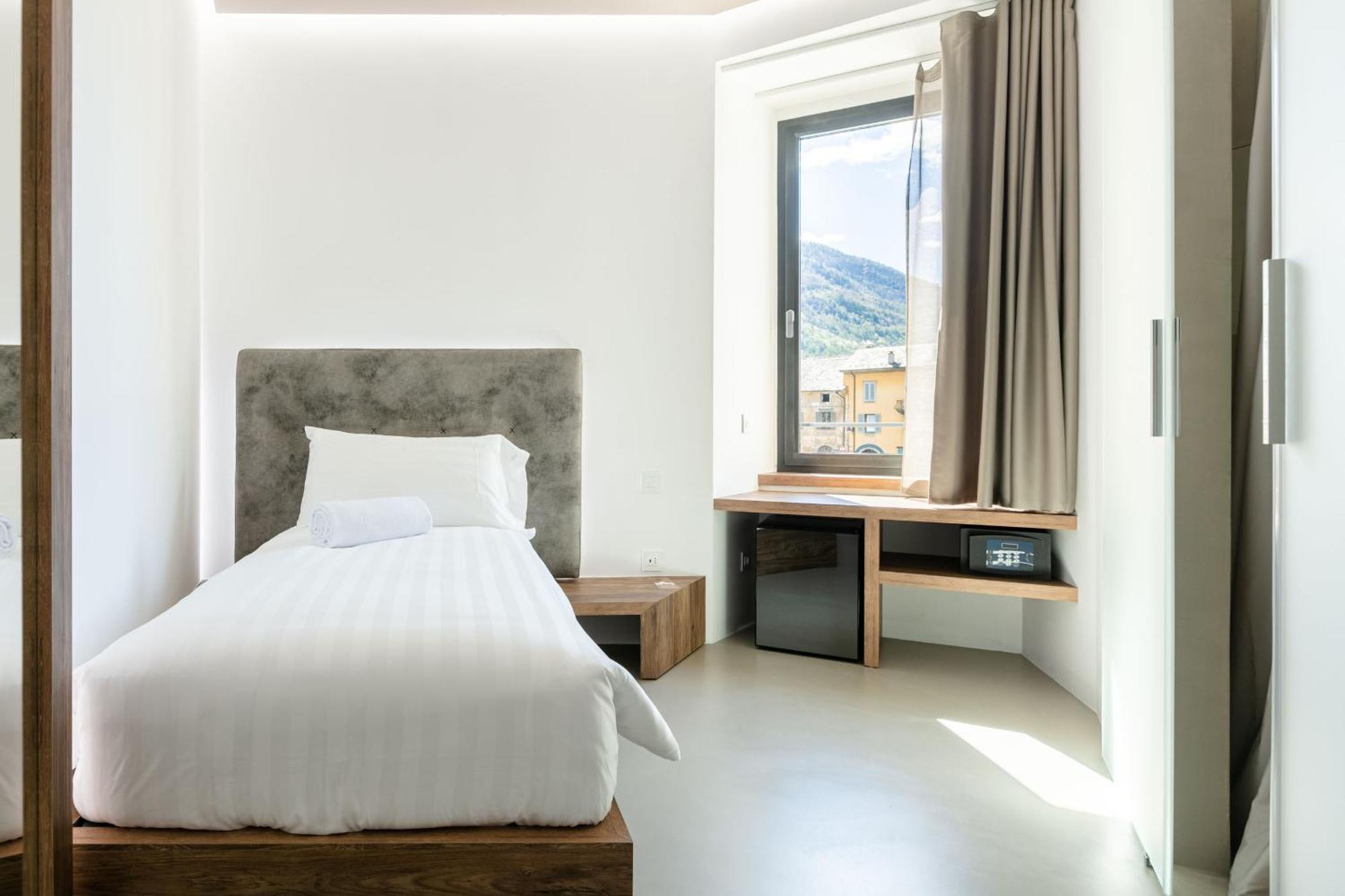 Domus Cavour Rooms&Suites Tirano Bilik gambar