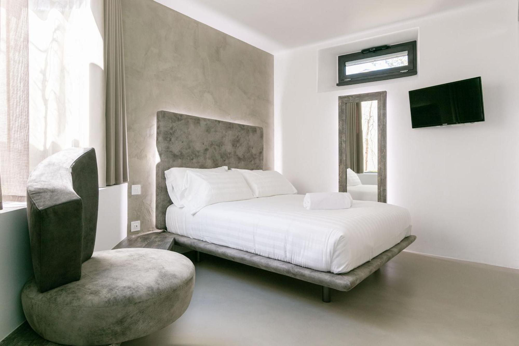 Domus Cavour Rooms&Suites Tirano Bilik gambar